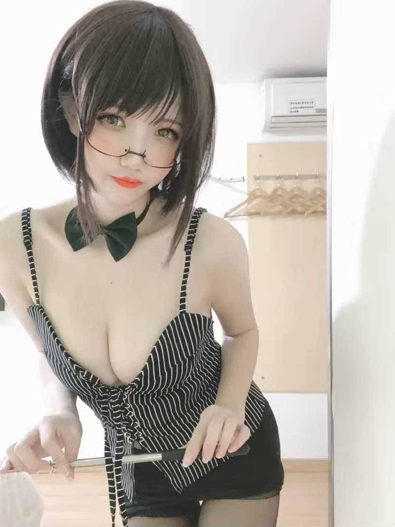 阿薰kaOri NO.008 女教师 [6P-9MB]