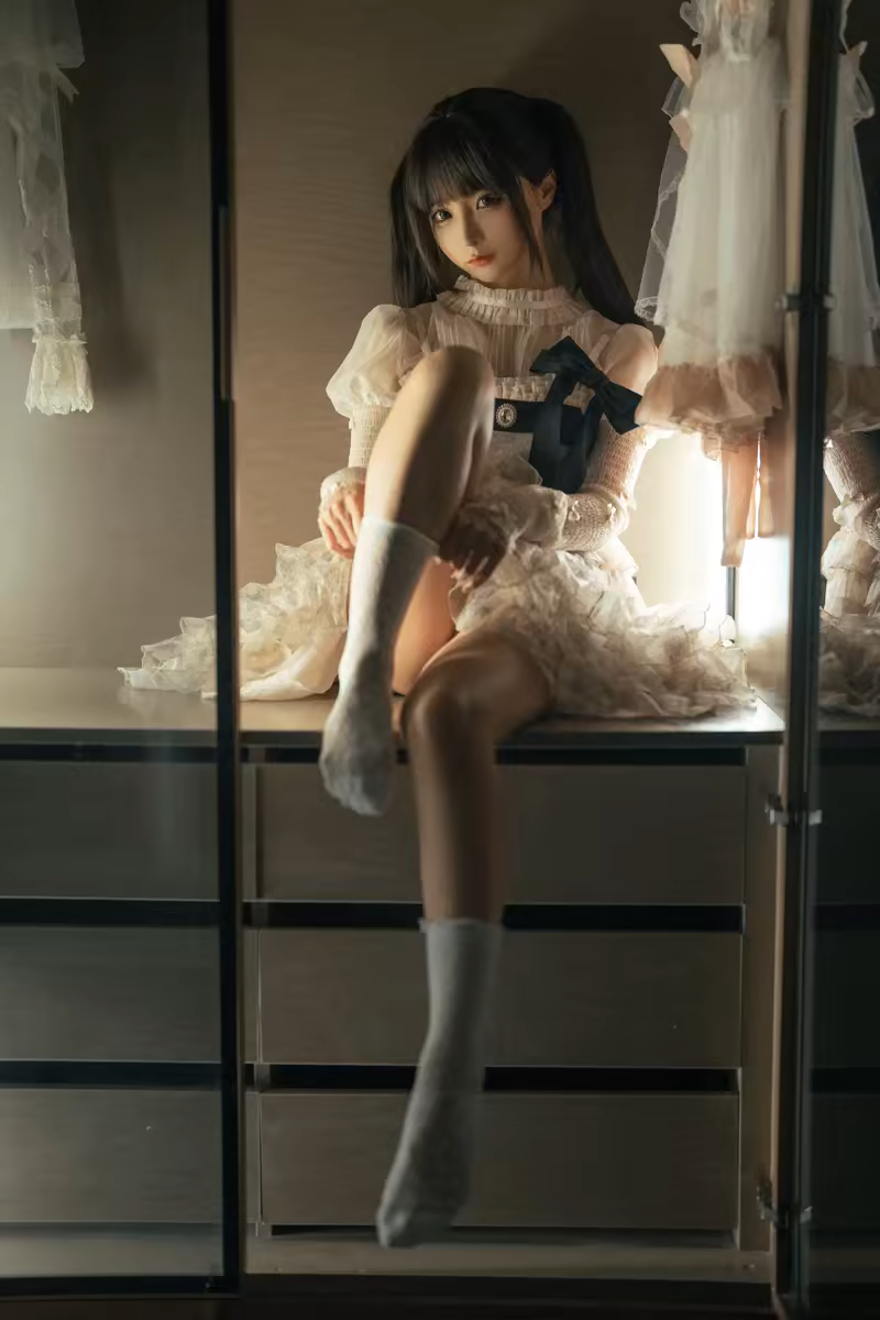 蠢沫沫-蠢沫沫-NO.265-柜中她-9P