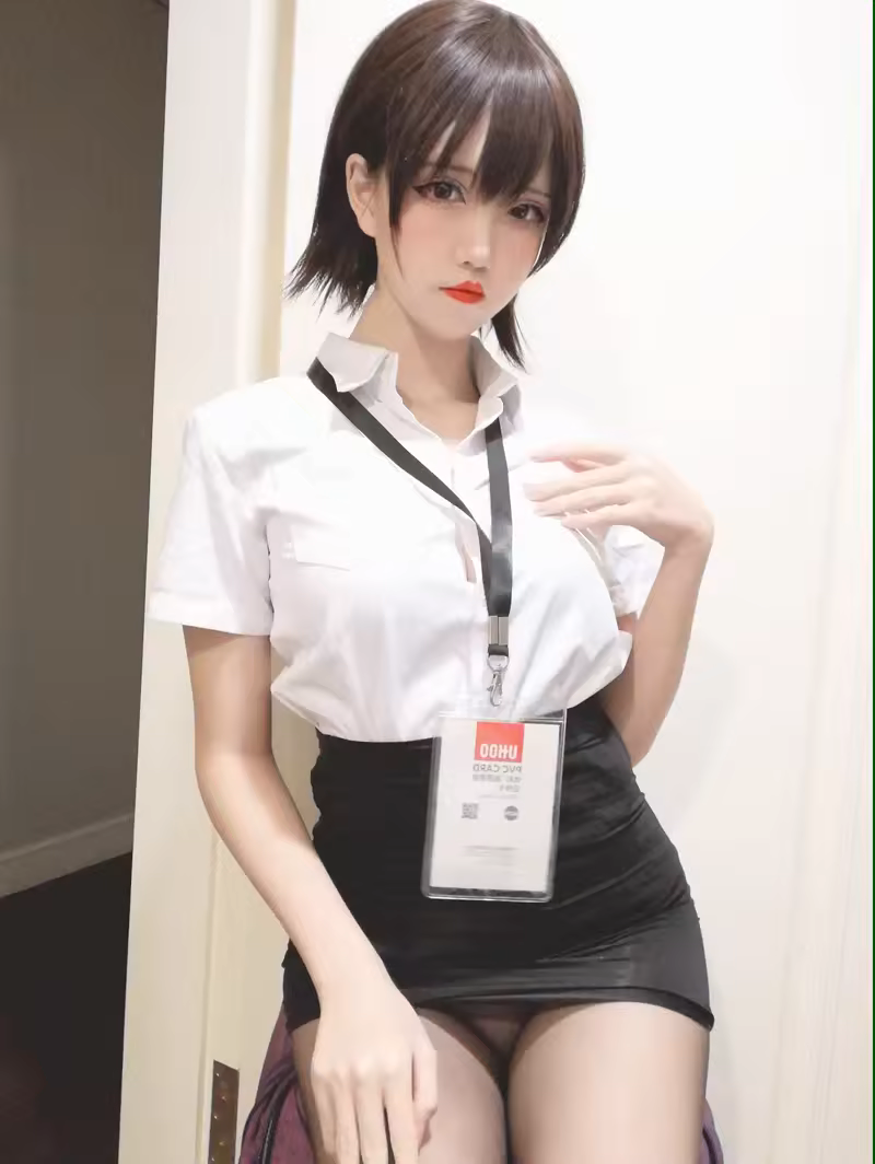 阿薰kaOri NO.002 黑丝OL [45P2V-192MB]