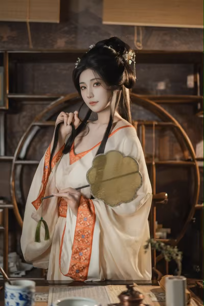 奈汐酱nice - NO.118 痴情缚 [73P-434MB]