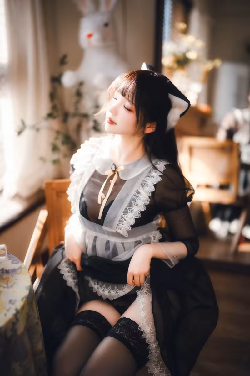雪晴Astra - NO.052 2024春季限定 透明女仆 [71P2V-1.95GB]