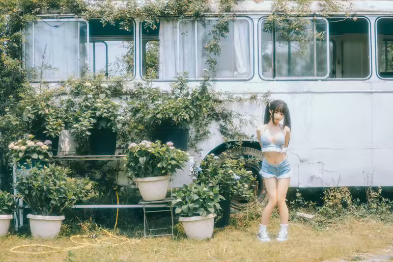 蠢沫沫-NO.184-大巴车-130P
